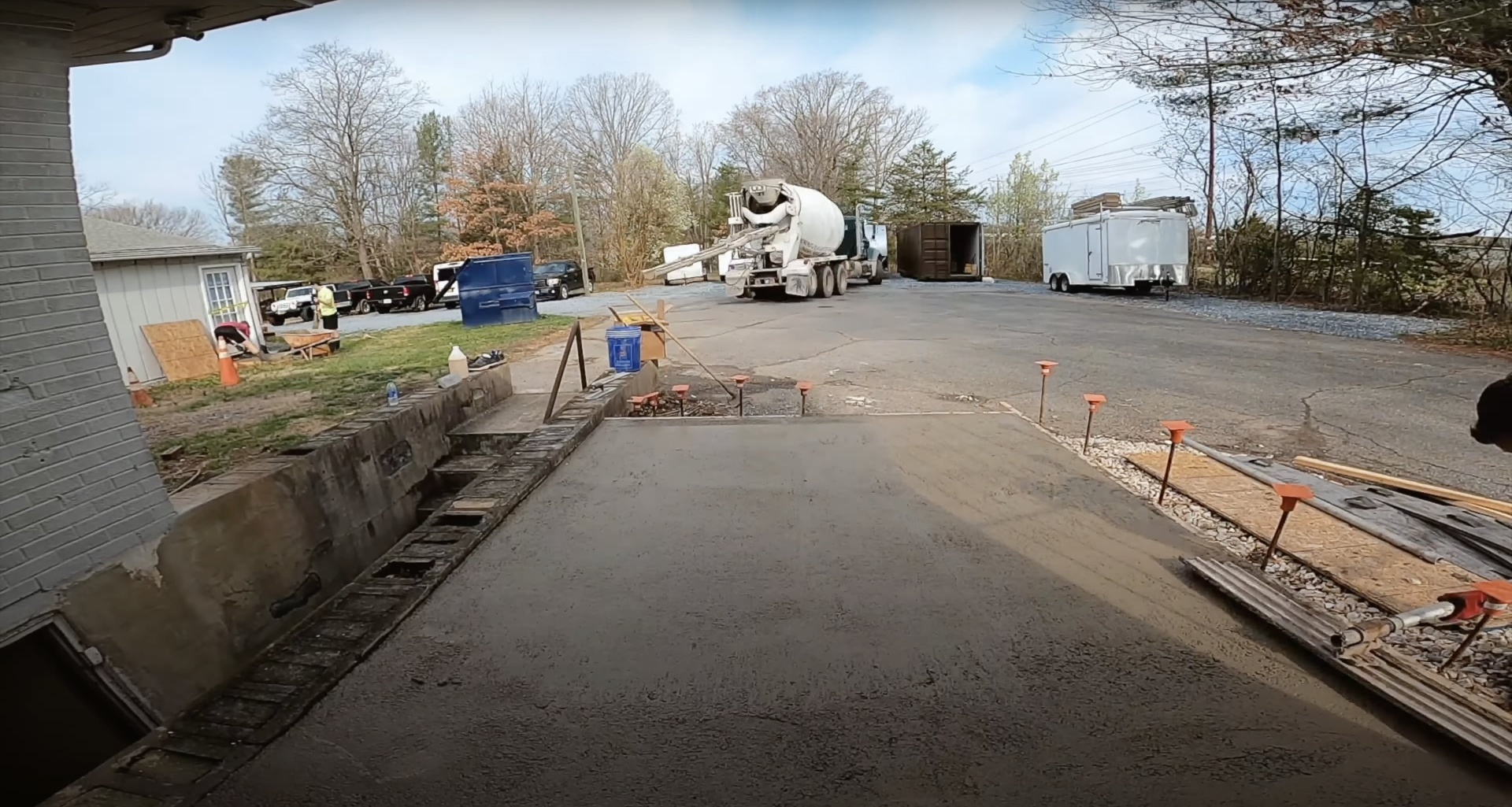 Commercial concrete installation project Large concrete construction project with professional crew